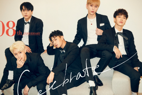 하이라이트 데뷔 8주년 기념 앨범, 위로·공감 되길