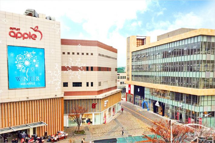 시간을 파는 곳 사상 애플아울렛 박보현 사장