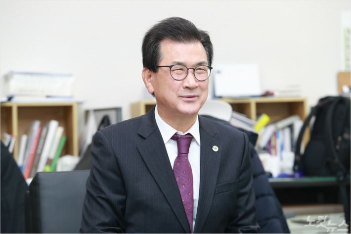 이시종 충북지사 강호축 개발로 100년 먹거리 창출
