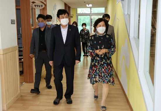김병우 충북교육감, 안심유치원 방문 운영상황 점검
