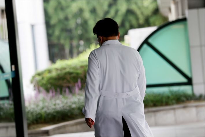 [칼럼]의대생 국시구제?…국민여론 바뀐 게 맞나