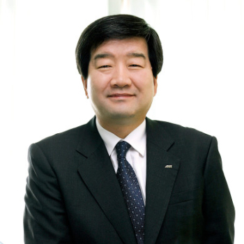SNT 최평규 회장 현장경영·선행연구로 세계 일류 나아갈 것