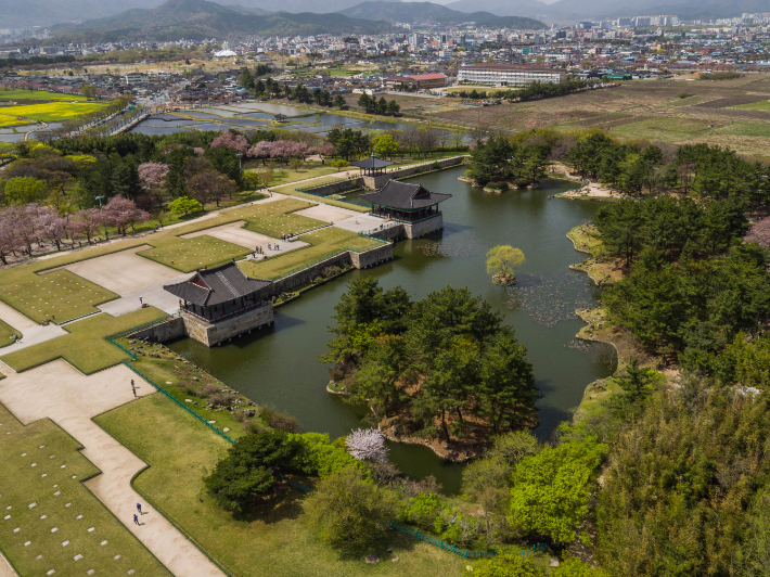 한복 입고 사적지 무료 관람…경주시 추석 특별 이벤트