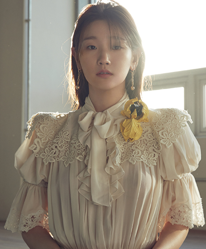 제26회 부산국제영화제 사회자에 송중기, 박소담