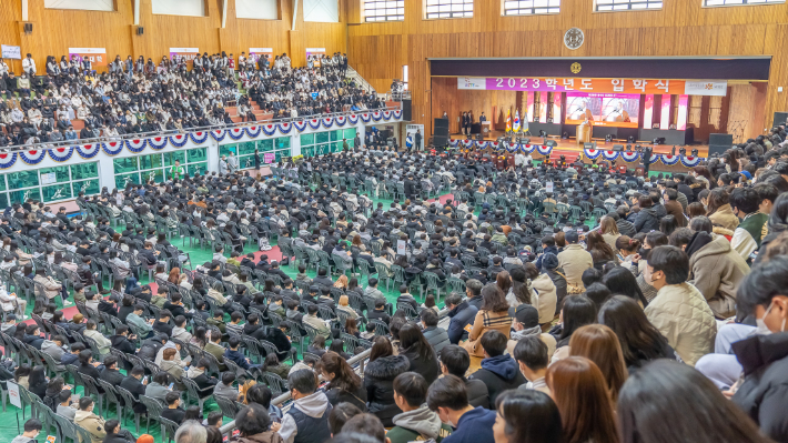 동국대 WISE, 팬데믹 이후 첫 대면 입학식 개최