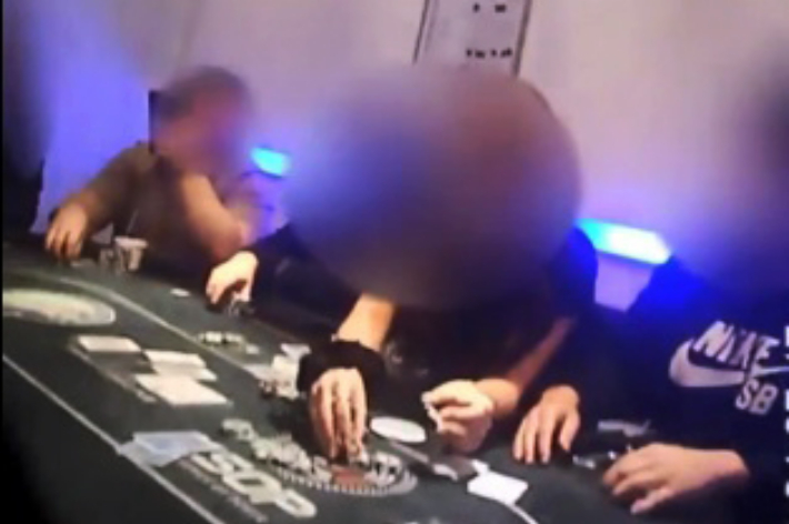 도박 같은 게임 홀덤펍 유행…불법 캐시펍도 단속피해 영업