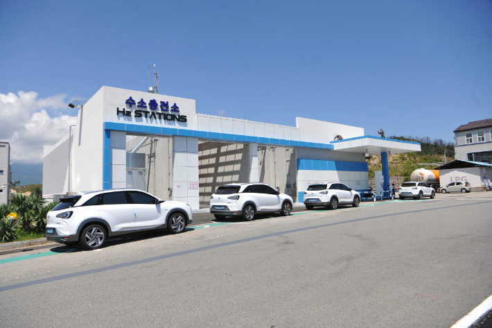 대형버스도 충전 가능…속초에 특수형 수소충전소 들어선다