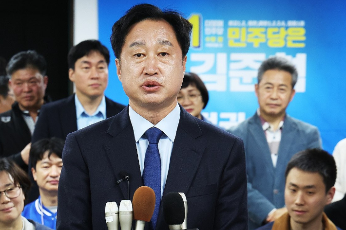 이대생 성상납 발언 김준혁…이화학당 상대로 맞고소