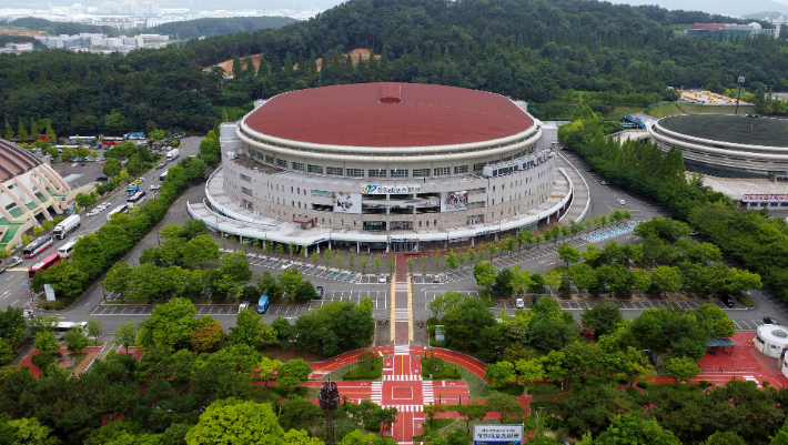 이호국 前 창원레포츠파크 이사장 해임 처분 집행정지 기각