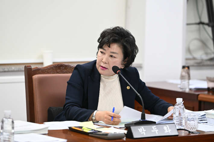 제주 종합스포츠타운 체육시설 아닌 상업시설?