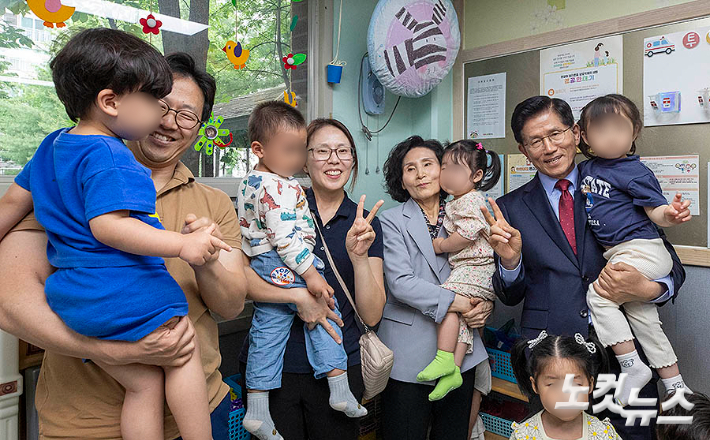 김문수 후보 가족, 어린이집 방문