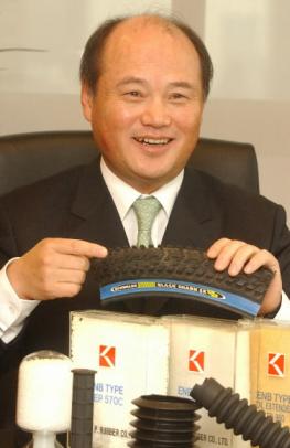 [한국을 빛낼 중견기업] 금호폴리켐 기옥 사장
