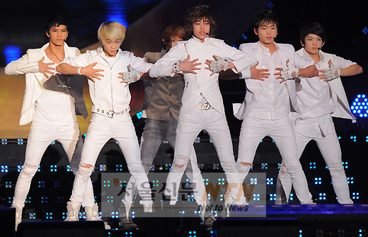 [NTN포토] 틴탑 파워 넘치는 댄스