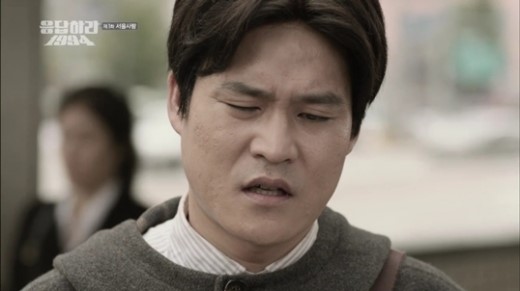 ‘응답하라 1994’ 삼천포 김성균의 ‘장국영 머리’는 가발?
