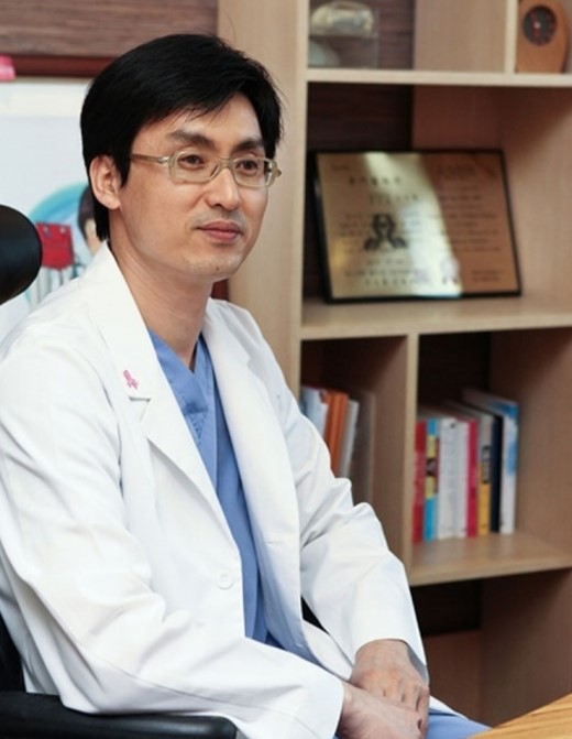 너도 나도 반영구 필러? 성형외과에서 아테콜 필러 시술 시 정품확인 중요