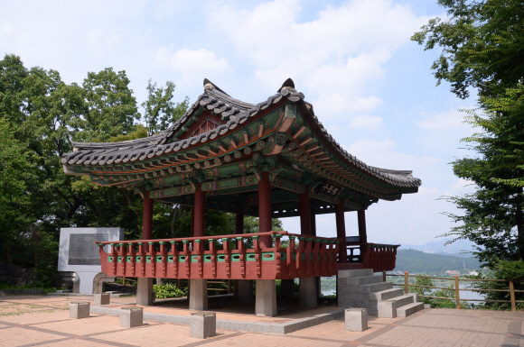 [서울 핫 플레이스] 궁산 소악루에 올라 선비의 지조·절개 정선 예술혼 만나다