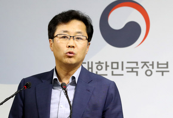 집단 식중독 비상, 전국서 727명 증세…내일부터 학교 급식소 합동점검