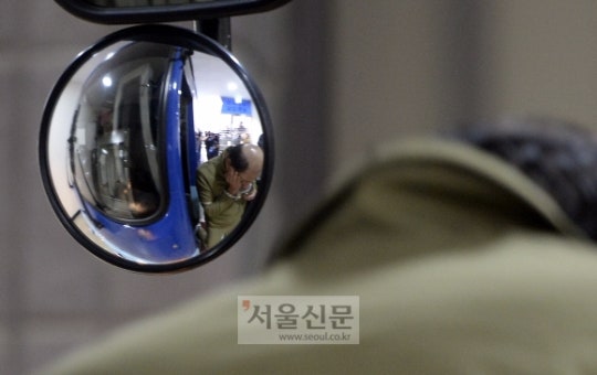 오늘 검찰조사 받으러 들어가는 차은택 | 인스티즈