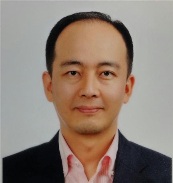 [시론] 트럼프 신고립주의에 안보 실익 지켜야/김형주 LG경제연구원 연구위원