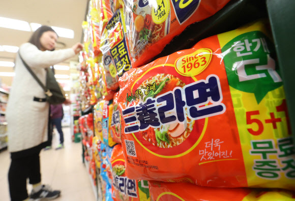 삼양식품 라면 가격 5.4% 인상…오뚜기·팔도는 “인상 계획 없다”