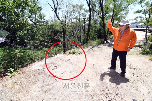 담배꽁초 수북·감시 실종… 불씨 꺼지지 않는 북한산