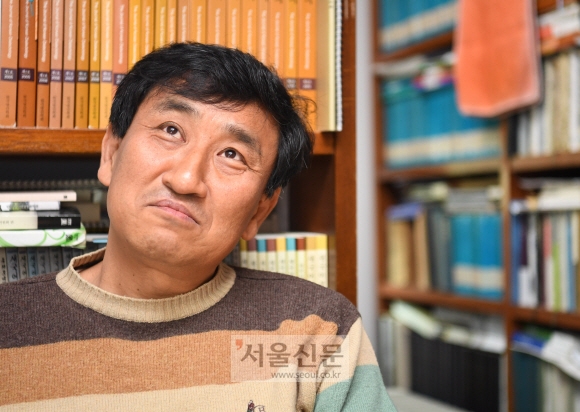 “표준어 안 쓰면 큰일? 권장어일 뿐!  방언, 편하게 씁시다”