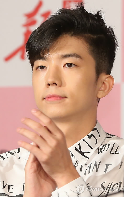 2PM 우영, 7월 9일 입대...2PM 택연-준케이 이어 세 번째