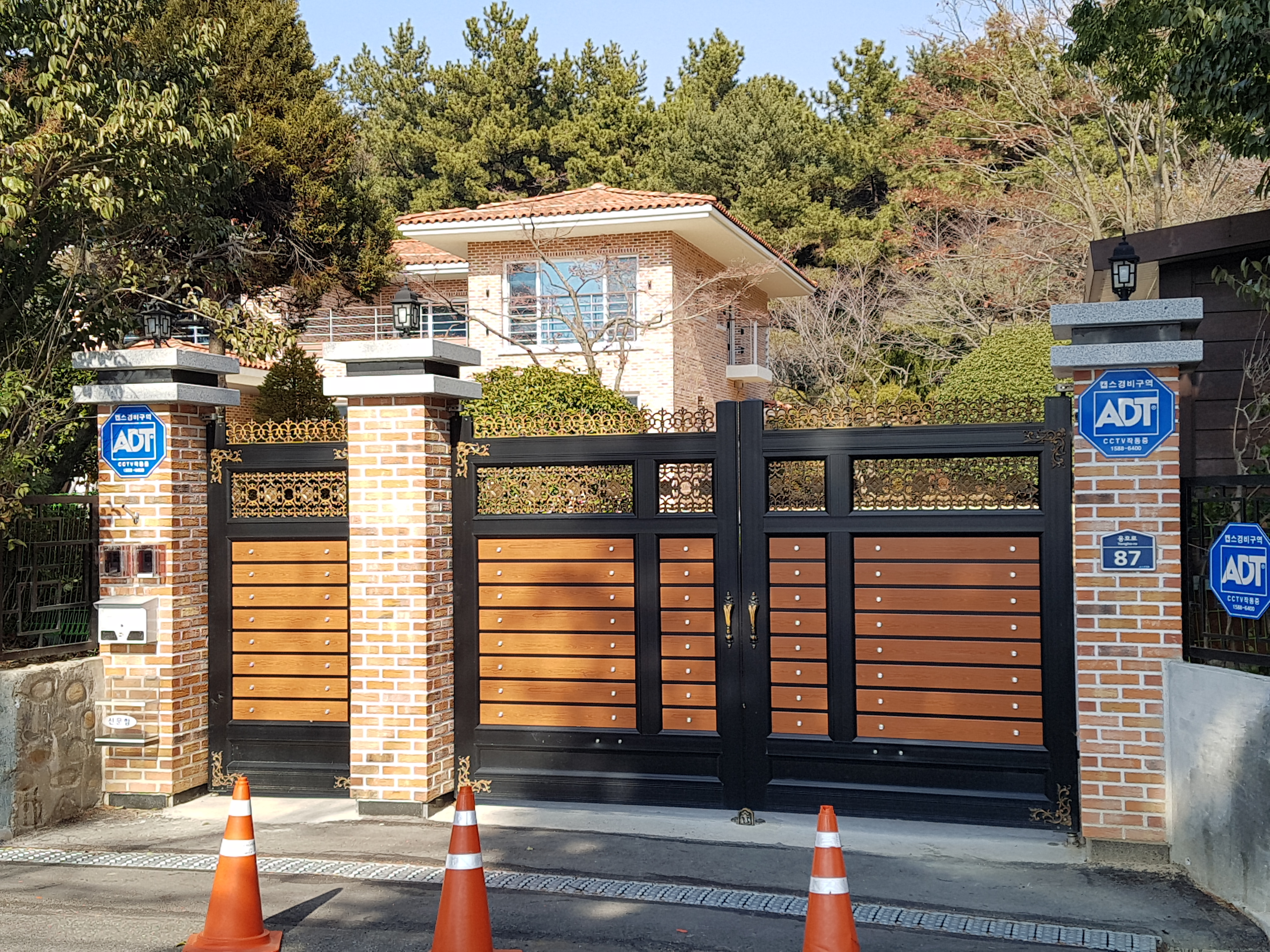 김경수 경남지사 당선자, 홍준표 전 지사 살던 경남지사 관사에 입주 예정