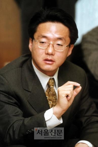 22년 만에 붙잡힌 한보그룹 넷째...강제 귀국길 올랐다