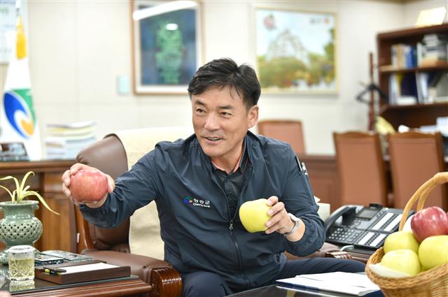 “사과는 청송의 생명줄… 우수한 품질 알리려 ‘세일즈 군수’ 자처”