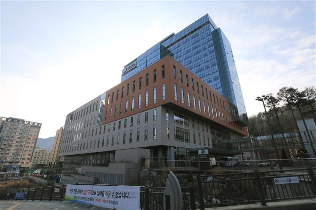 서울 은평성모병원 코로나19 집단감염 현실로…5일간 12명 확진