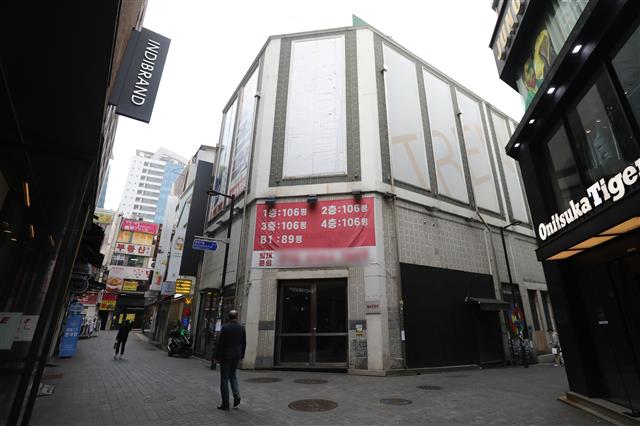 명동 건물 통째 임대로… 코로나 타격 또 오나