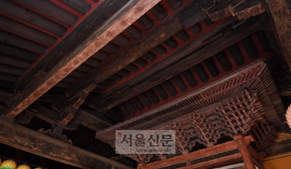 따로 또 같은 고려의 수학적 미학… 한국 건축의 황금시대 ‘우뚝’