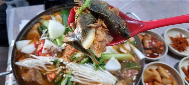 맑은 민물의 진미… 속이 확 풀리네요~