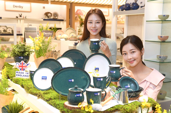 [포토]덴비, 식목일 가드닝과 잘 어울리는 ‘그린위치‘ 출시
