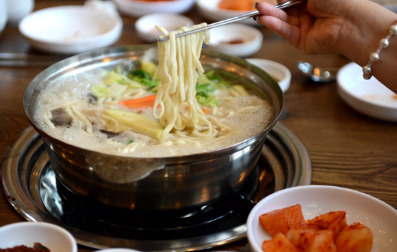 들어봤슈? 칼국수 메이저리그·전국구 짬뽕[이우석의 미시(微視) 여행]