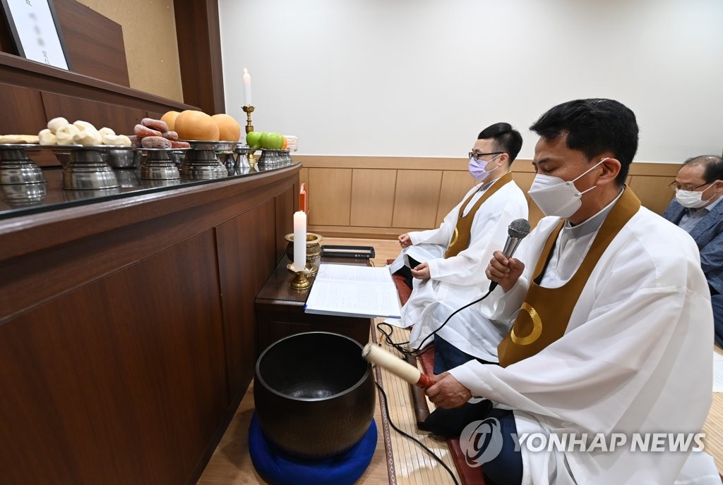 쓸쓸이 삶 마감한 ‘수원 세모녀’, 시신 인수할 사람 없어 공영장례