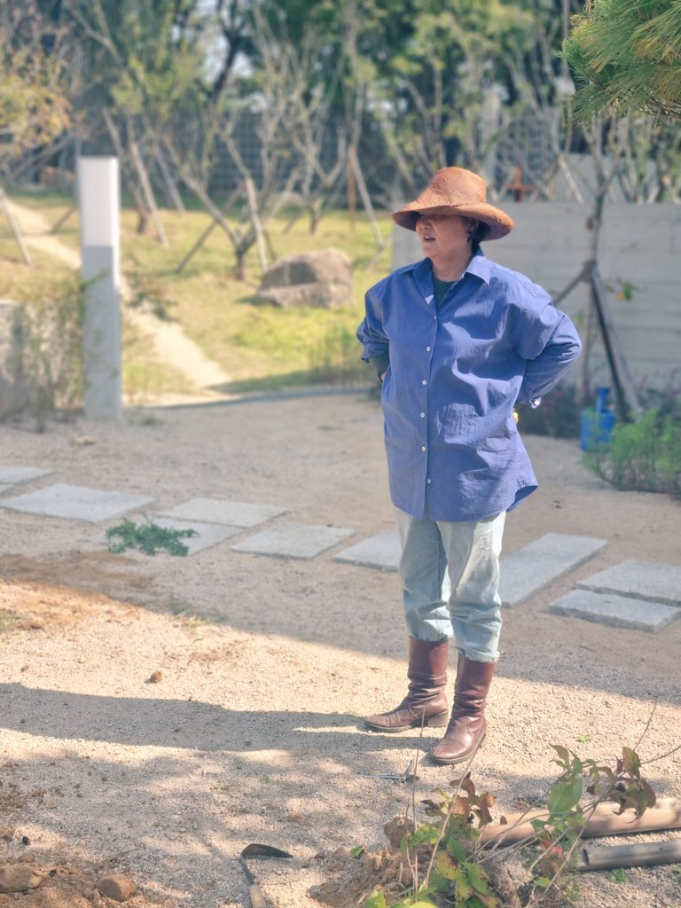 文·김정숙 여사 커플룩?...딸 다혜씨 “농부패션 따라하는 사이”