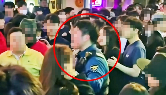 “사람이 죽고 있어요, 제발” 울부짖은 경찰관…더 큰 참사 막았다
