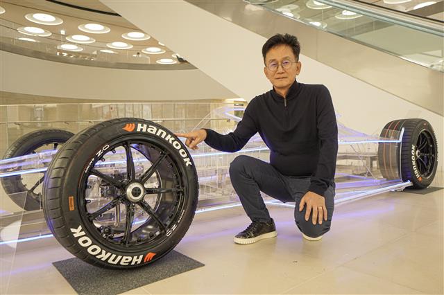 조용하고 단단… 글로벌 ‘전기차 신발’[오경진 기자의 전기차 오디세이]