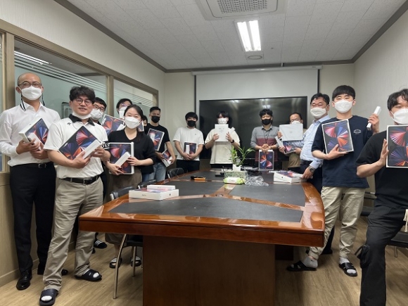 에이피솔루션, 연 매출 200억 돌파 기념 전 직원 성과급 지급