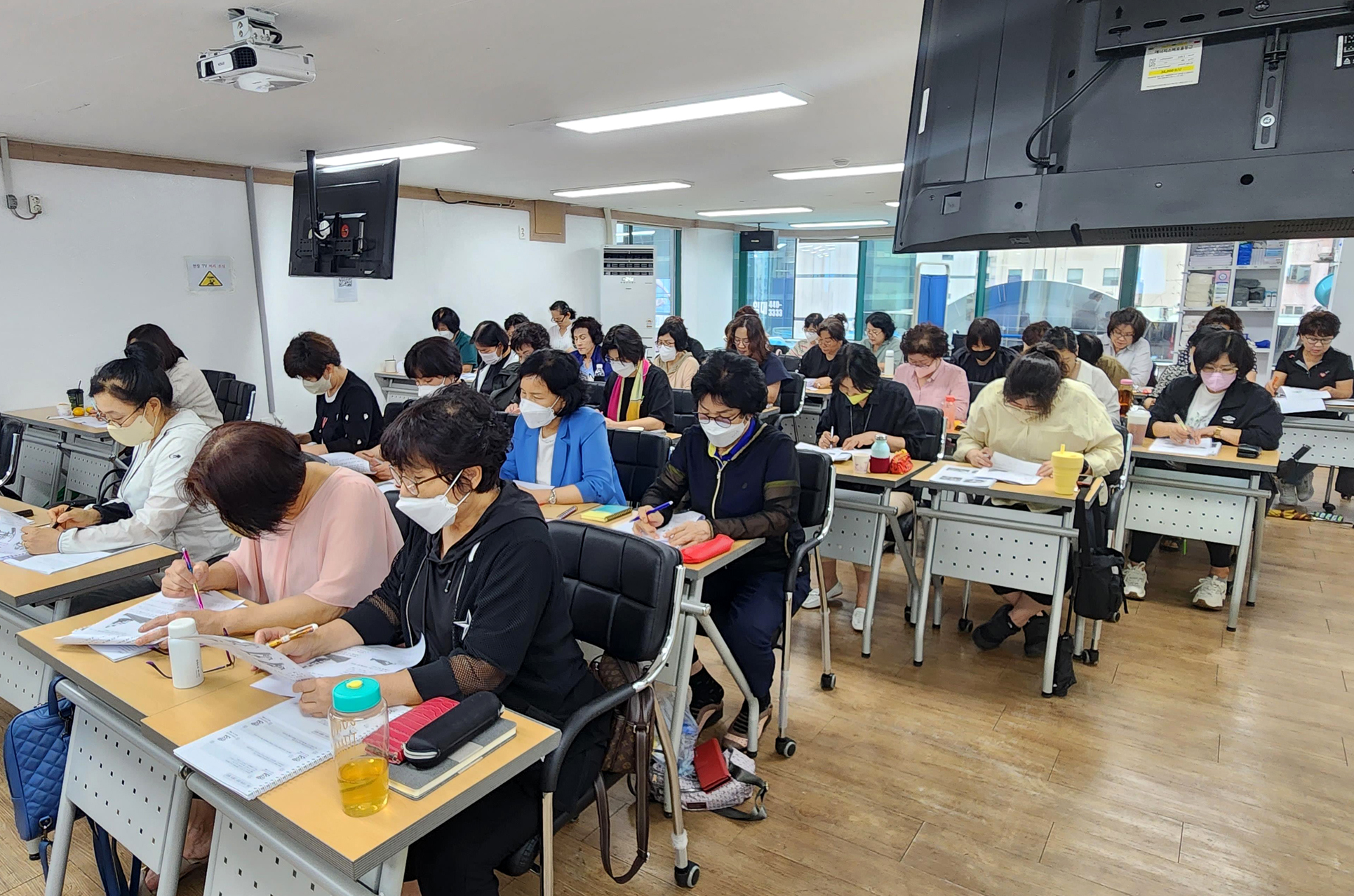 한국노인복지중앙회, 돌봄서비스 향상을 위한 요양보호사 보수교육 실시
