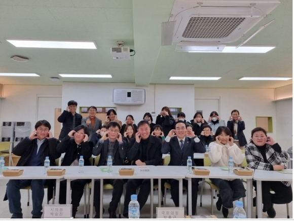 박승진 서울시의원, 박홍근 국회의원 주최 ‘장안중학교 학부모 간담회’ 참석