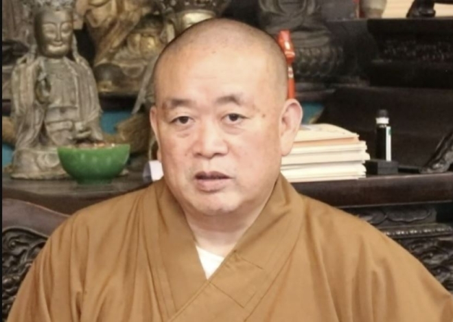 “스님 맞아?” 소림사 전 주지, 女 7명과 부적절 관계…횡령·뇌물로 ‘법정행’