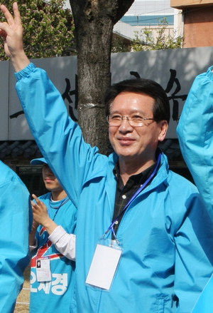[PK발 정계개편 예고… 핵심 중진 2인 인터뷰]2강 다약 불안… 양당제 개편 필요