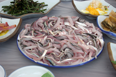 부산대표맛집, 진해의 명물 떡전어 - 남해횟집