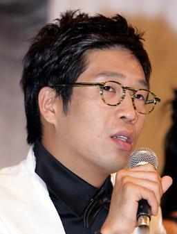 MC몽 경찰서 2차 조사…입건 여부 결정될 듯