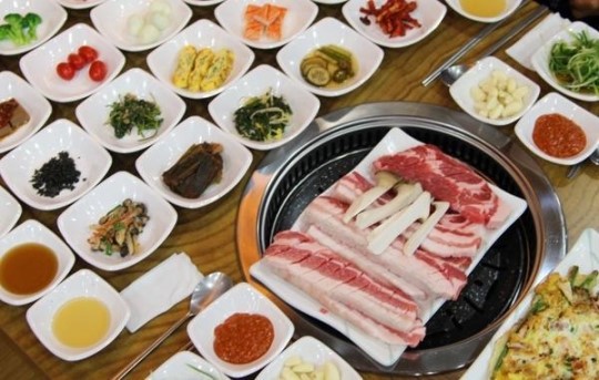 똑똑…여기 고깃집·횟집 맞나요? 고정관념 깬 상차림에 꽂히다