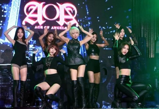 AOA 사뿐사뿐 쇼케이스 캣우먼 완벽 변신 위해 동물농장 시청