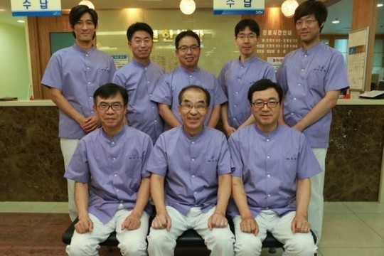 [속편한내과] 대형 병원 맞먹는 전문성·동네의원 특유의 편의성 두루 갖춰